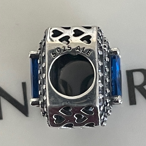 PANDORA BLUE SPARKLING LEVELED RECTANGULAR CHARM - Picture 3 of 4